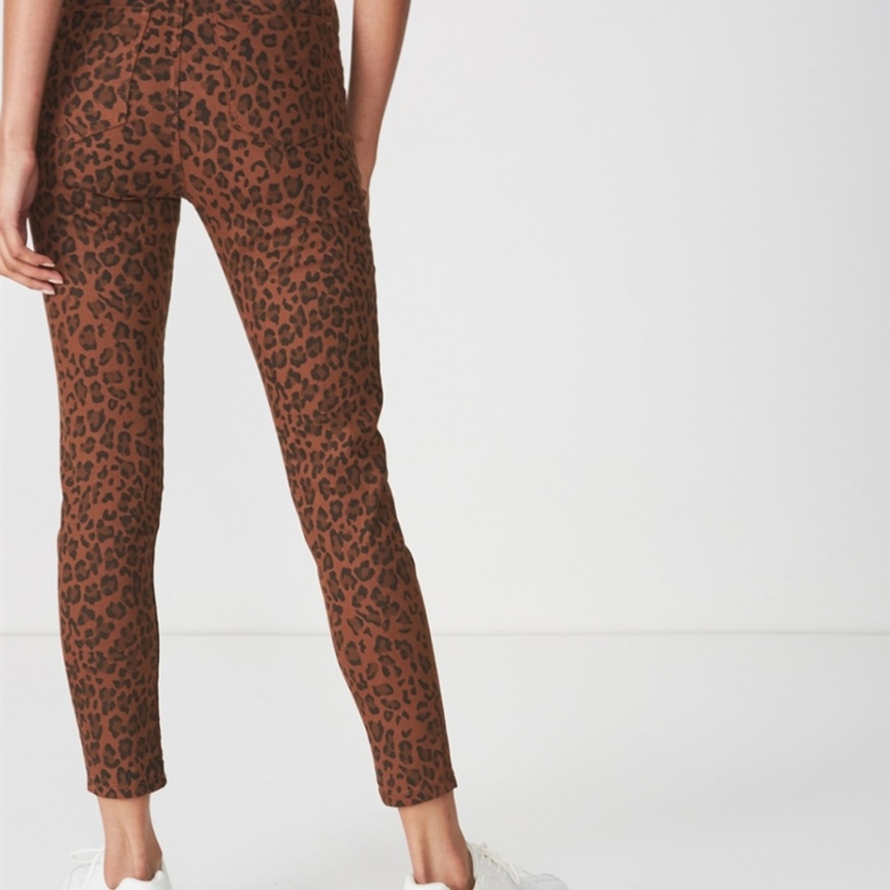 High Rise Skinny Grazer Size 6-8 - Picture 3 of 8
